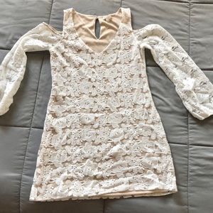 Gianni Bini cold shoulder mini dress medium